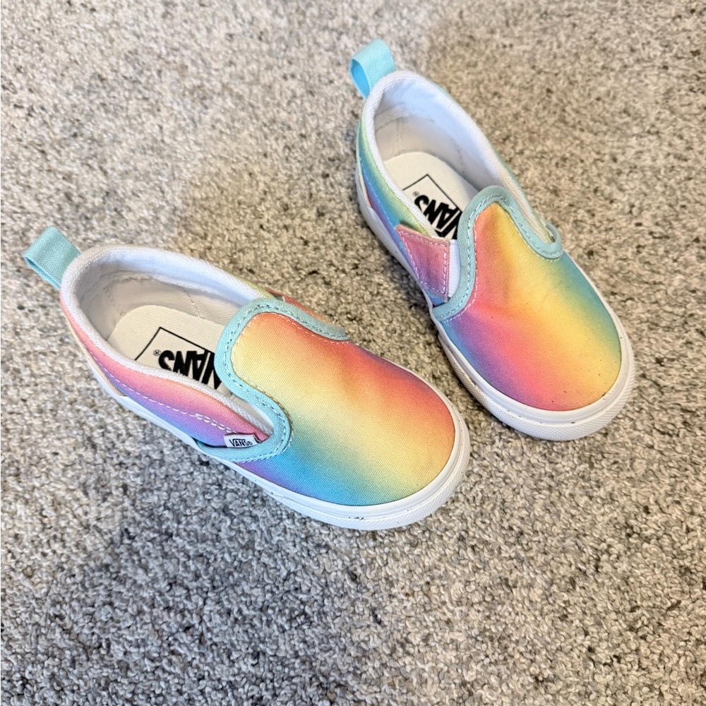 Vans Kids Slip-On Sneakers in Rainbow Gradient